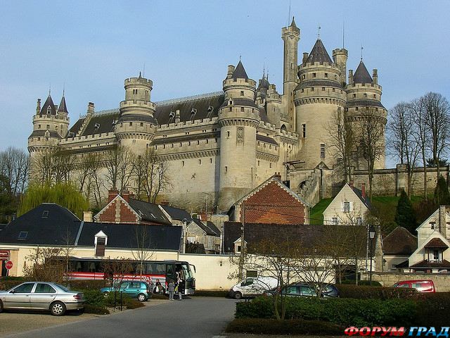 Замок Пьерфон