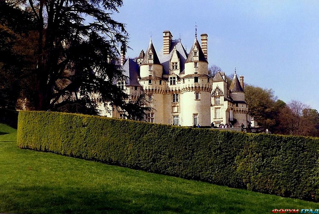 замки франции