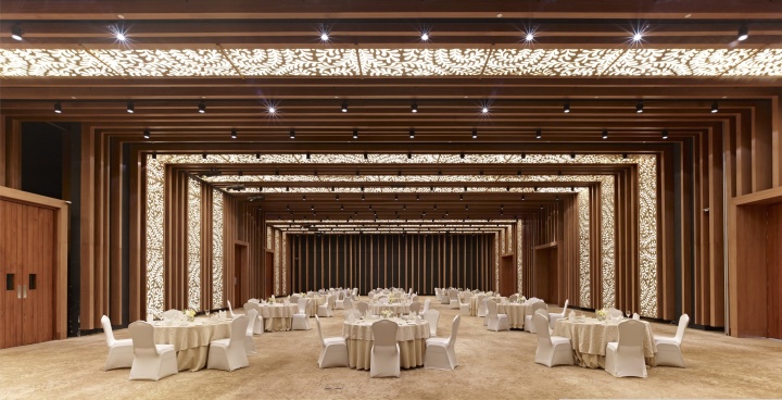 Отель Vivanta By Taj