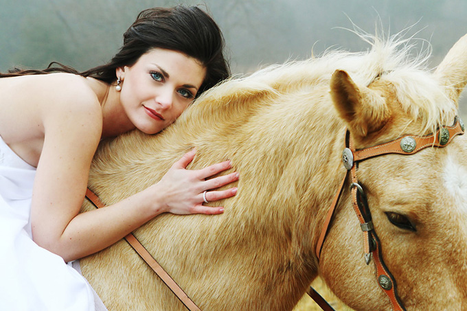 horse-themed-wedding