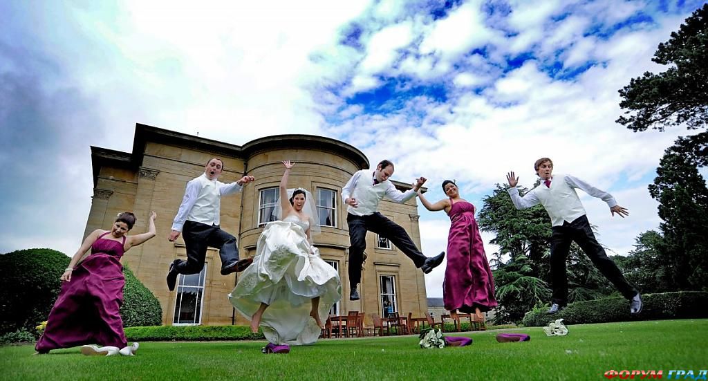 bride-groom-jump-15