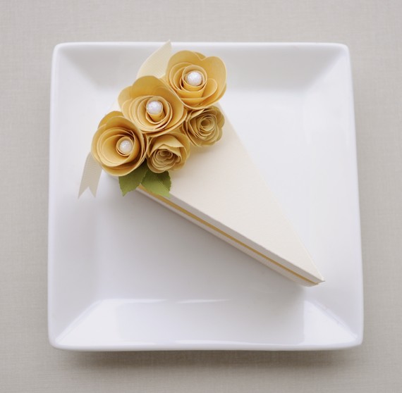 cake-slice-boxes-for-guest-favors
