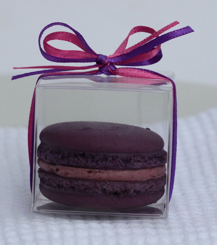 delicious-macarons-for-your-wedding-07