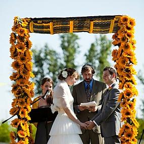 20-alternative-wedding-altars-4