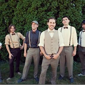 23-stylish-grooms-outfit-ideas-with-suspenders-19