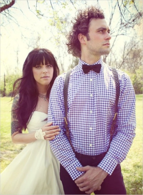 23-stylish-grooms-outfit-ideas-with-suspenders