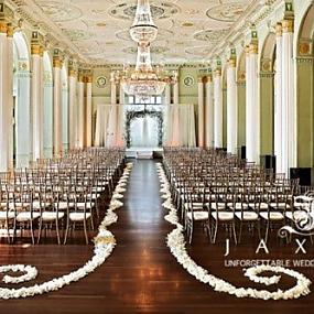 25-romantic-wedding-aisle-petals-decor-ideas-3