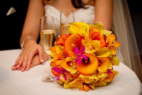 25-yellow-wedding-bouquets-15