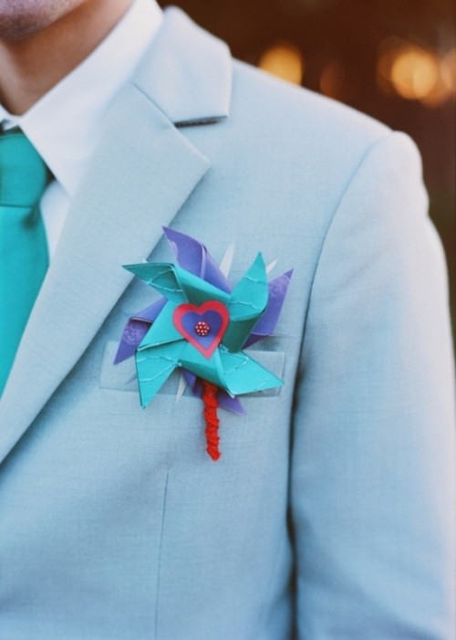 27-bright-and-colorful-grooms-suits-ideas