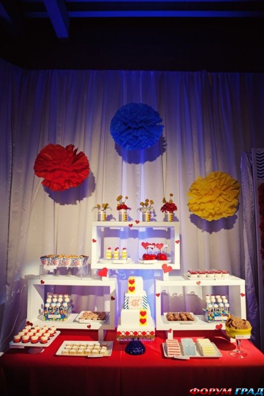 30-hanging-paper-pompoms-decor-ideas-for-your-wedding