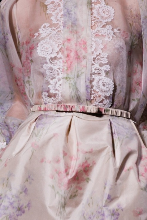 35-floral-fancies-and-prints-wedding-inspiration