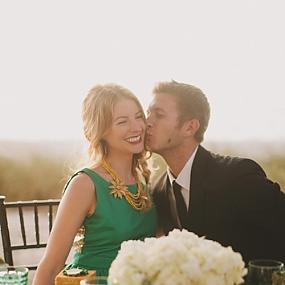 40-trendy-emerald-green-wedding-ideas-11
