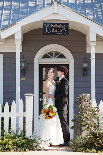 abby-joshs-intimate-gallery-wedding