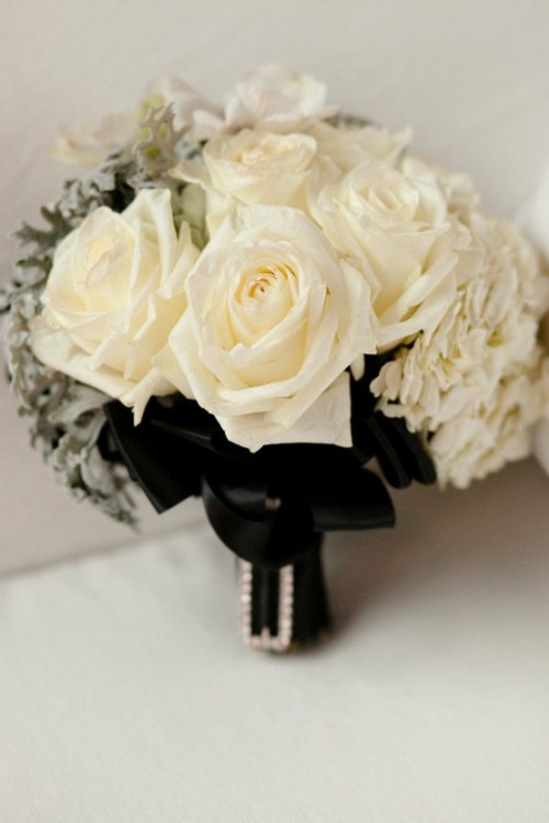 awesome-ideas-for-a-black-and-white-wedding