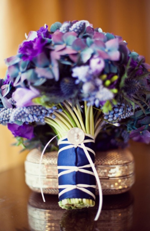 beautiful-winter-wedding-bouquets