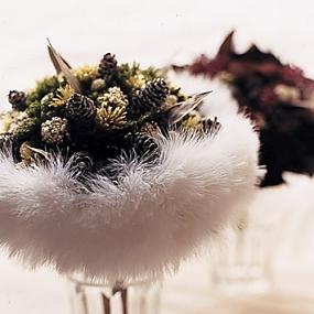 beautiful-winter-wedding-bouquets-33