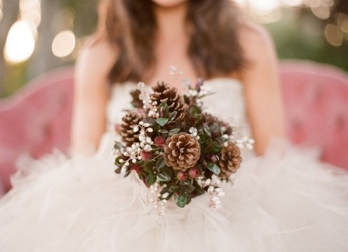 beautiful-winter-wedding-bouquets-44