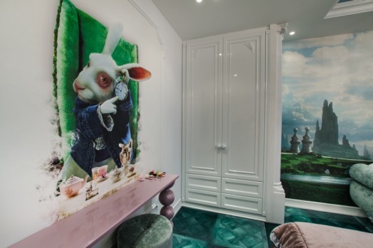 bedroom-design-in-the-style-of-alices-adventures-in-wonderland5