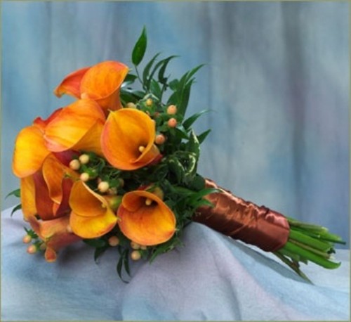 bright-orange-bridal-bouquets