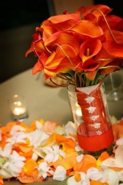 bright-orange-bridal-bouquets