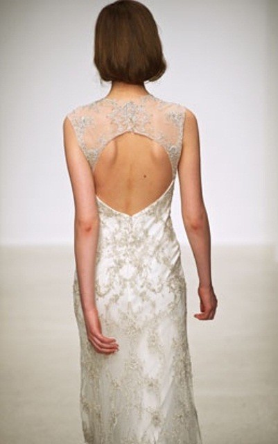 charming-keyhole-back-wedding-dresses
