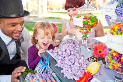 colorful-willy-wonka-inspired-wedding