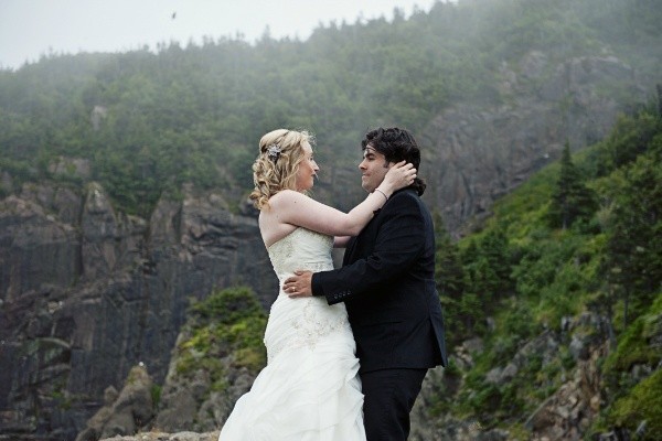 danielle-josephs-newfoundland-lighthouse-elopement