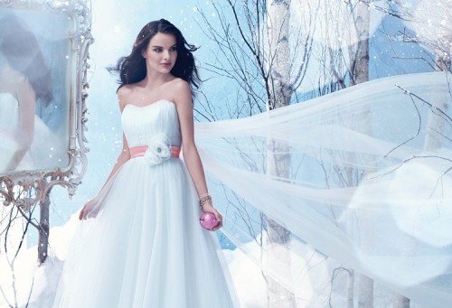 disney-wedding-dresses-by-alfres-angelo