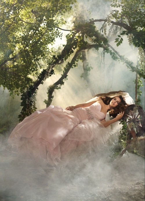 disney-wedding-dresses-by-alfres-angelo
