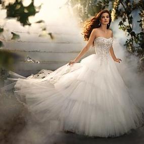 disney-wedding-dresses-by-alfres-angelo-7