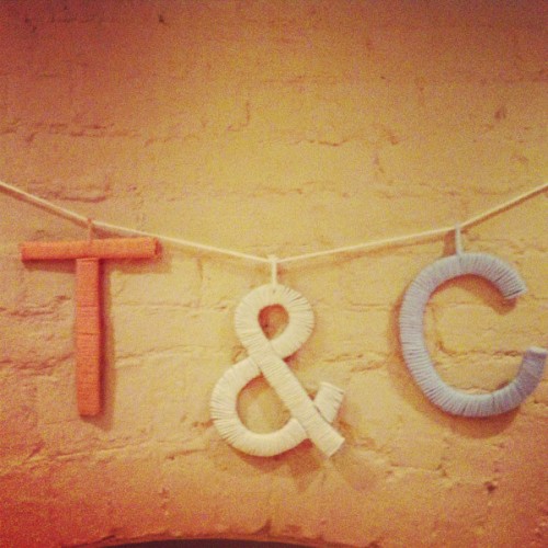 diy-bespoke-sign-with-your-names