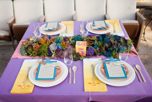 diy-dip-dyed-napkins-with-embroidered-monogram