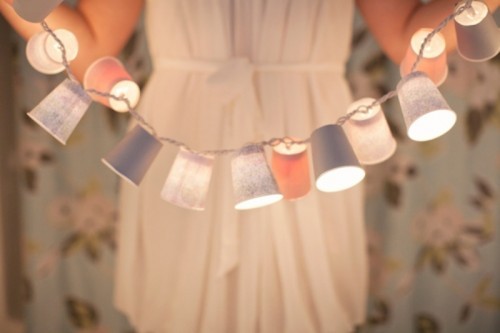 diy-dixie-cup-garland
