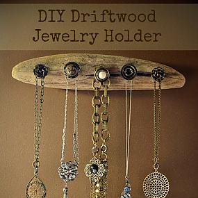 diy-driftwood-jewelry-holder-10