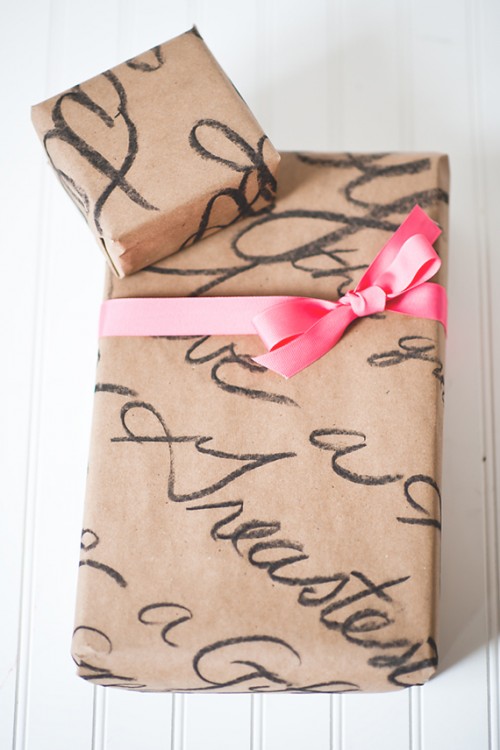diy-love-note-wrapping-paper