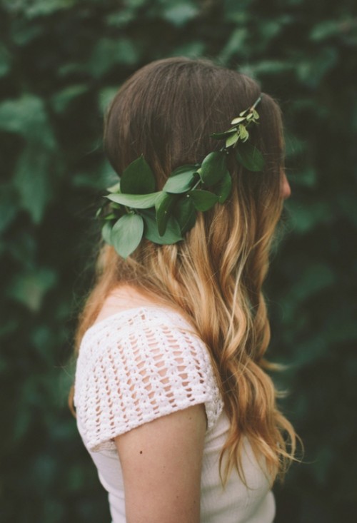 diy-pretty-floral-wedding-crown