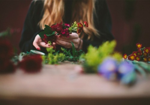 diy-pretty-floral-wedding-crown