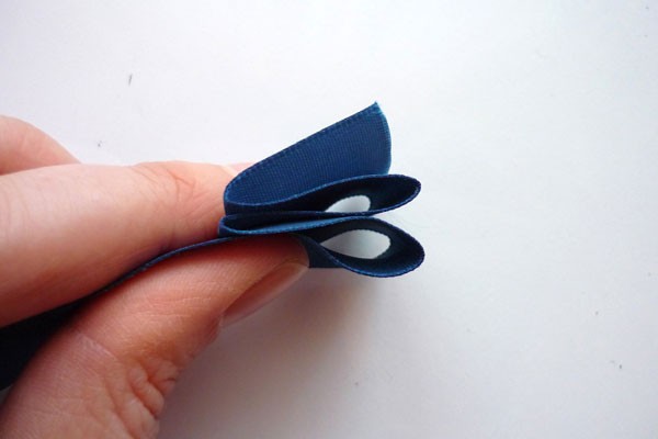 diy-ribbon-boutonniere