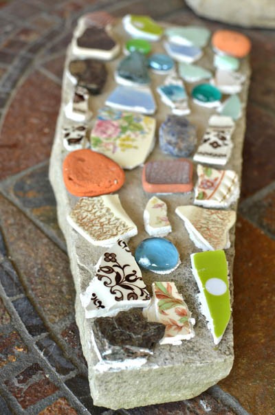 diy-stepping-stones