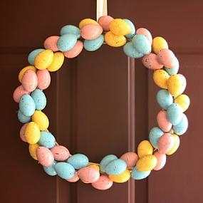 easter-inspired-crafts-connected-with-eggs8