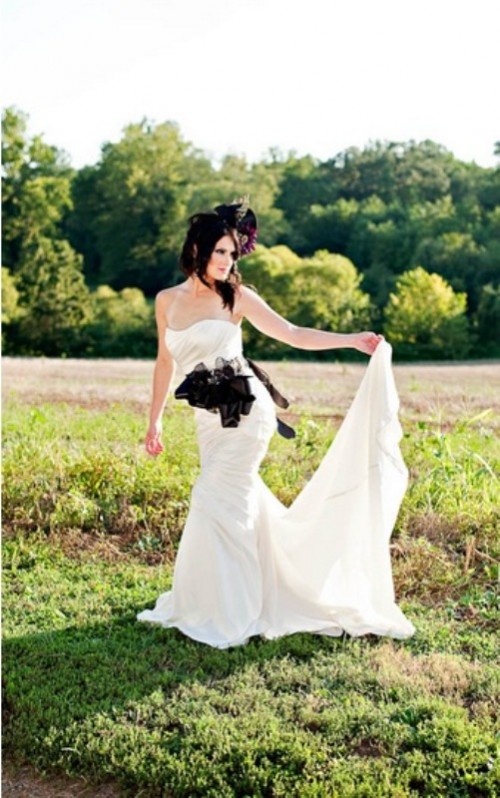 elegant-tim-burton-styled-wedding-inspiration