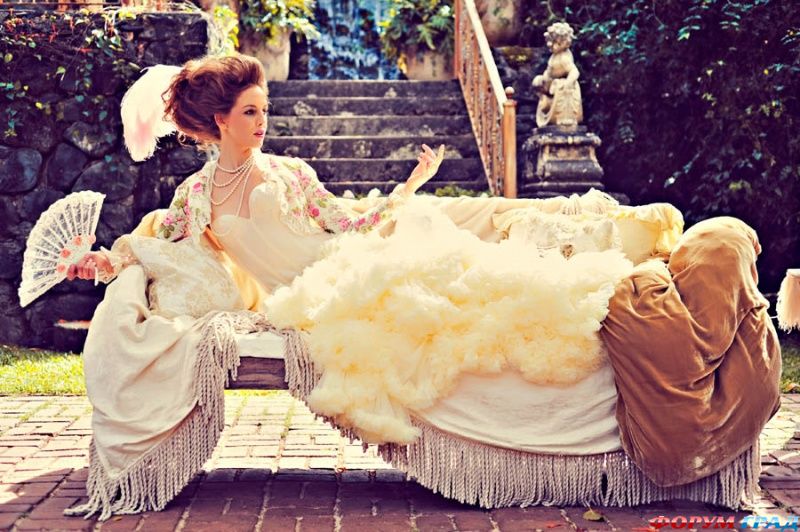 exquisite-marie-antoinette-inspired-wedding-photo-shoot-1