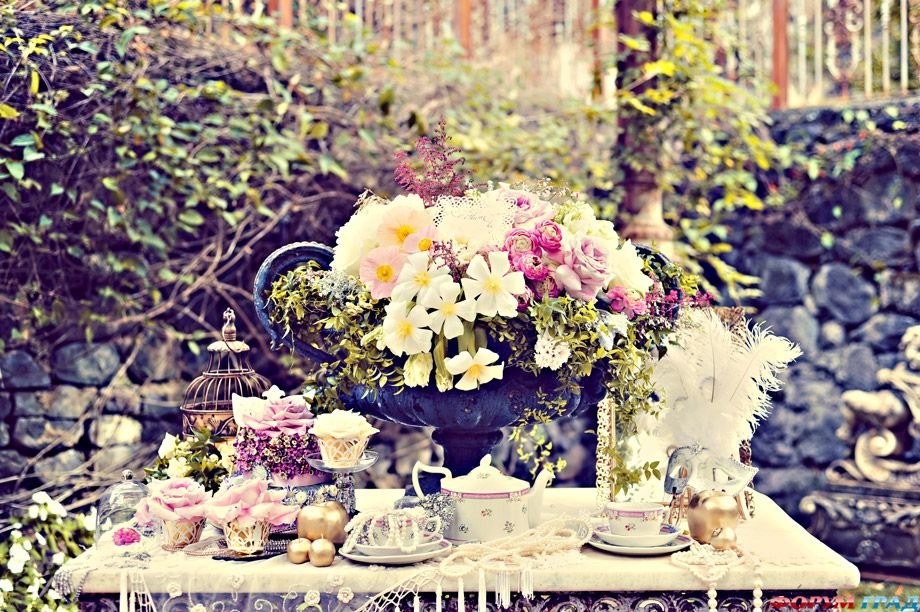 exquisite-marie-antoinette-inspired-wedding-photo-shoot