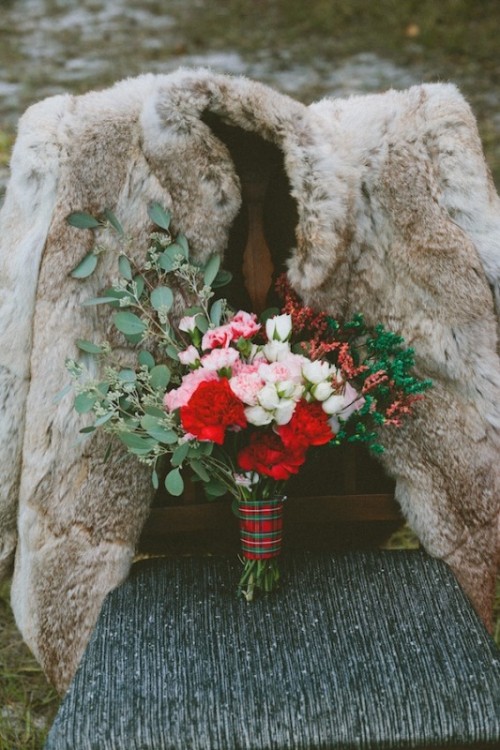 extraordinary-rustic-plaid-wedding-inspirational-shoot