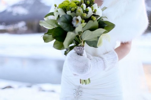 fur-for-your-fall-or-winter-wedding-not-to-get-icy