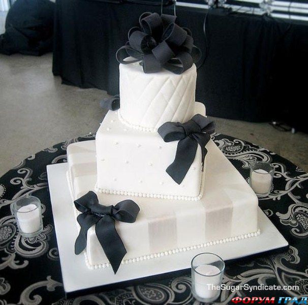 gorgeous-black-and-white-wedding-cakes