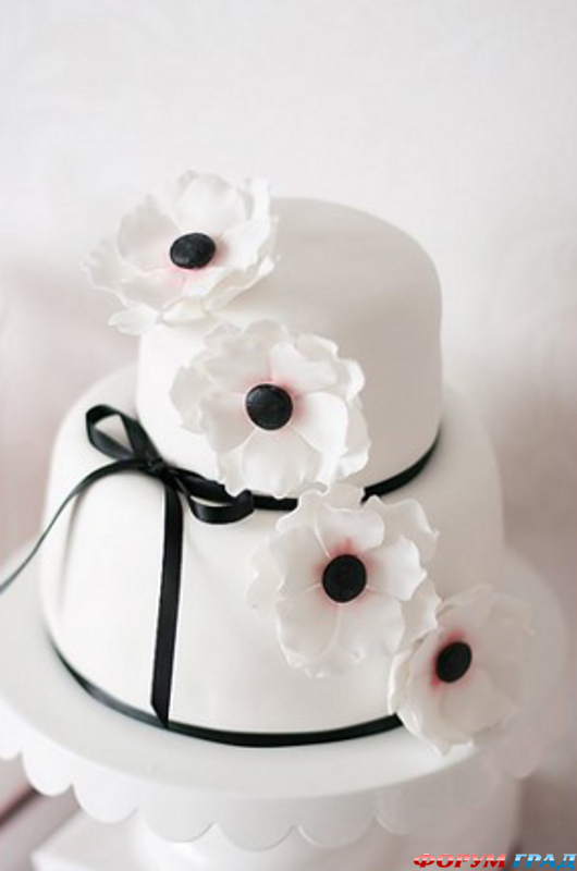 gorgeous-black-and-white-wedding-cakes