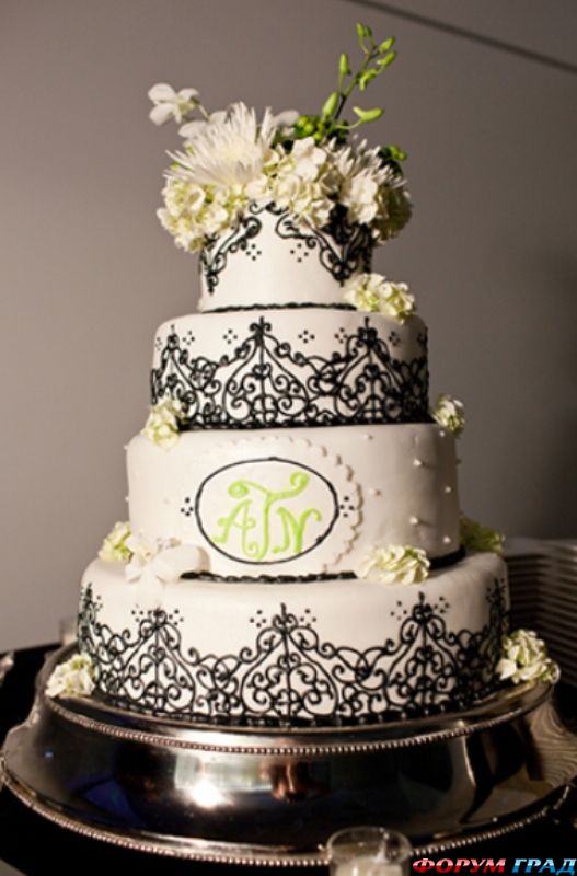 gorgeous-black-and-white-wedding-cakes