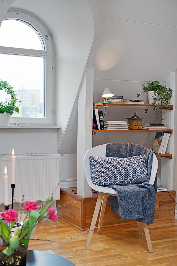 gorgeous-interior-in-a-swedish-attic