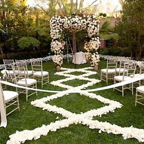 how-to-use-flowers-for-wedding-decor-ideas-27